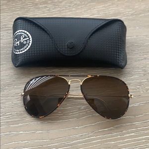 RAY-BAN RB3025JM AVIATOR FULL COLOR